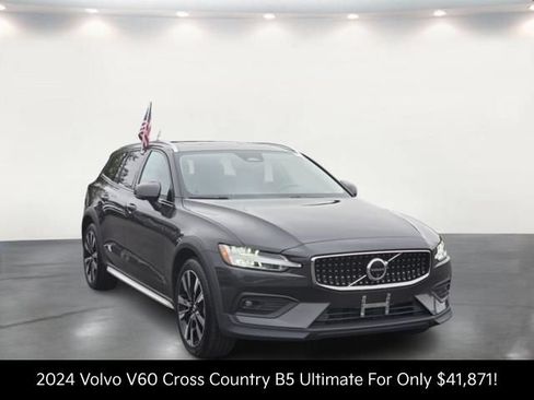 Used 2024 Volvo V60 B5 Cross Country Ultimate AWD/4WD image 1