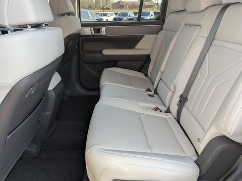 New 2026 Hyundai Santa Fe SEL FWD image 16