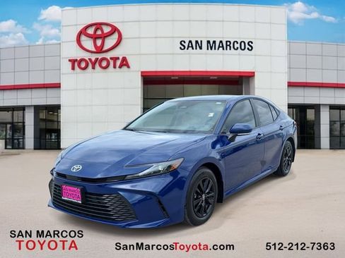 Used 2026 Toyota Camry LE w/ Convenience Package image 1