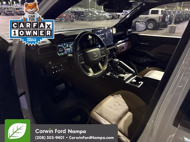 Used 2026 Toyota 4Runner Limited AWD/4WD image 9