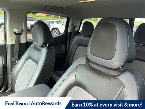 Used 2015 Chevrolet Colorado Z71 w/ LPO, Bed Protection Package AWD/4WD image 9