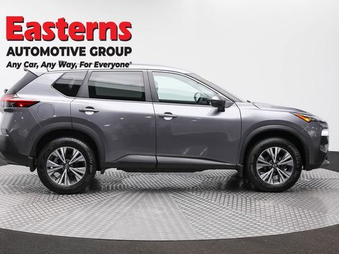 Used 2022 Nissan Rogue SV AWD/4WD image 4