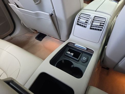 Used 2014 Mercedes-Benz CLS 550 4MATIC image 18