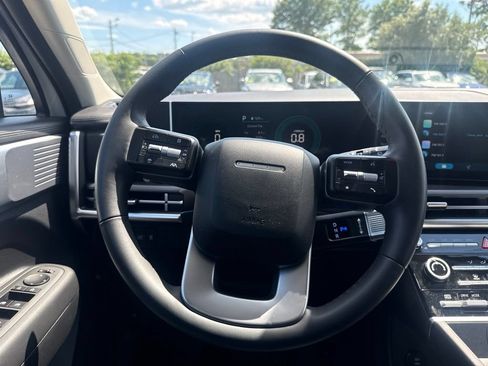 Used 2025 Hyundai Santa Fe SE AWD/4WD image 25