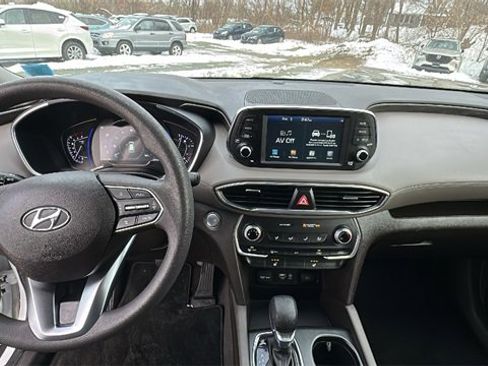 Used 2020 Hyundai Santa Fe SEL image 9