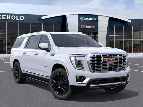 New 2026 GMC Yukon XL Denali AWD/4WD image 7
