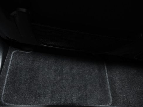 Used 2019 Jeep Grand Cherokee Altitude image 19