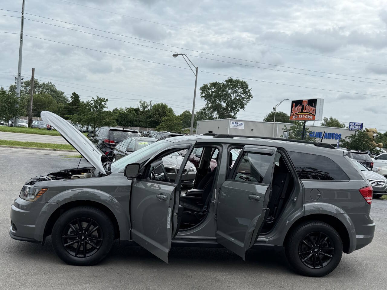 Used 2020 Dodge Journey SE w/ Blacktop Package FWD image 18
