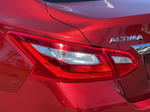 Used 2016 Nissan Altima 2.5 S w/ Power Driver Seat Package FWD image 23
