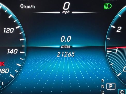 Certified 2022 Mercedes-Benz GLC 300 4MATIC image 17