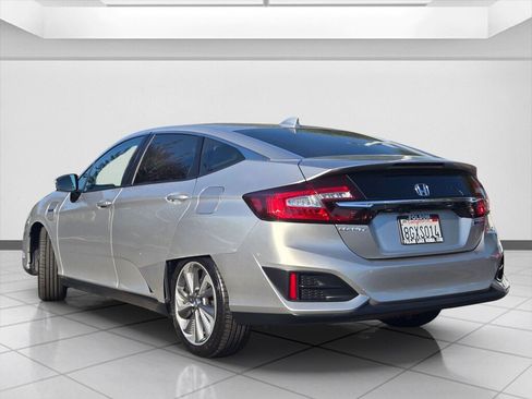Certified 2018 Honda Clarity Plug-In Hybrid image 7