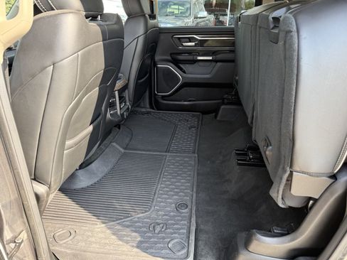 Used 2020 RAM 1500 Laramie AWD/4WD image 13