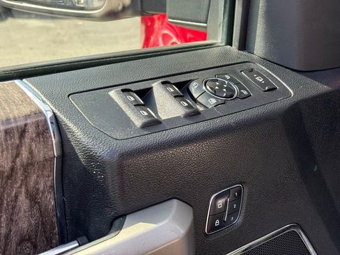 Used 2017 Ford F250 Lariat w/ Lariat Ultimate Package image 14