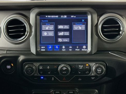 Used 2023 Jeep Wrangler Rubicon w/ Cold Weather Group image 25