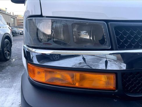 Used 2024 Chevrolet Express 2500 w/ Driver Convenience Package image 29