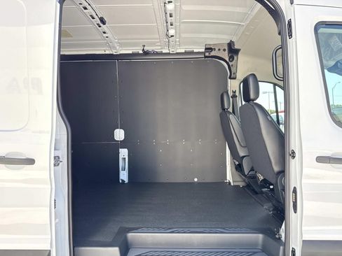 New 2026 Ford Transit 250 148 Medium Roof w/ Load Area Protection Package RWD image 11