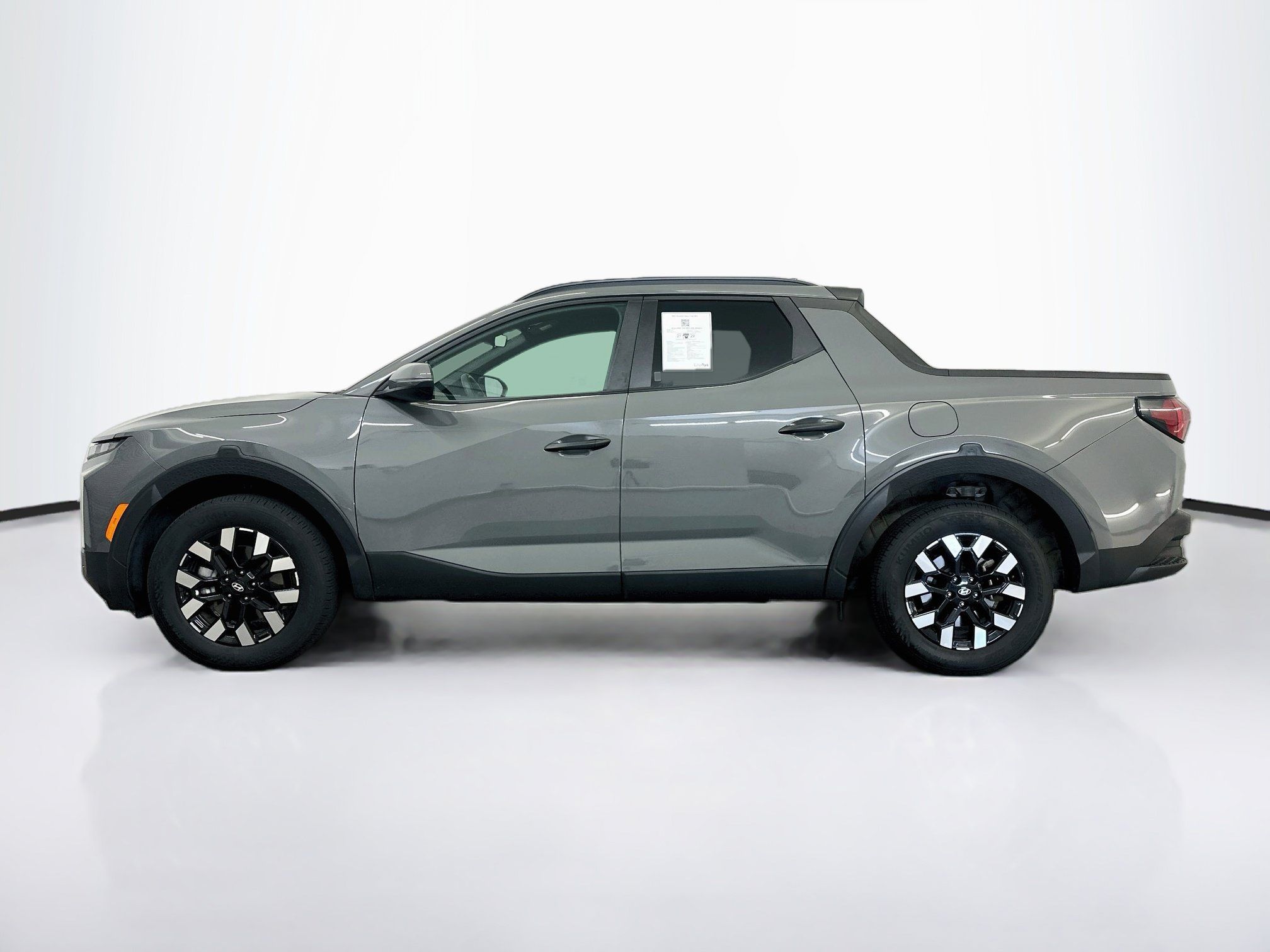 Used 2025 Hyundai Santa Cruz SEL AWD/4WD image 4