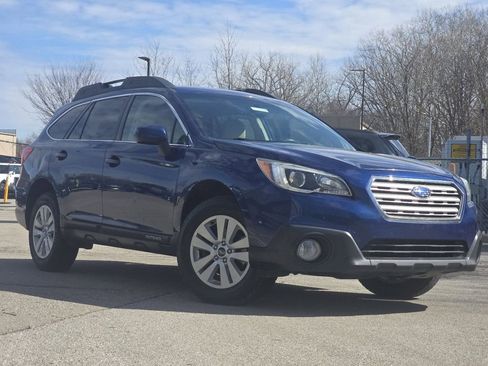 Used 2017 Subaru Outback 2.5i Premium image 2