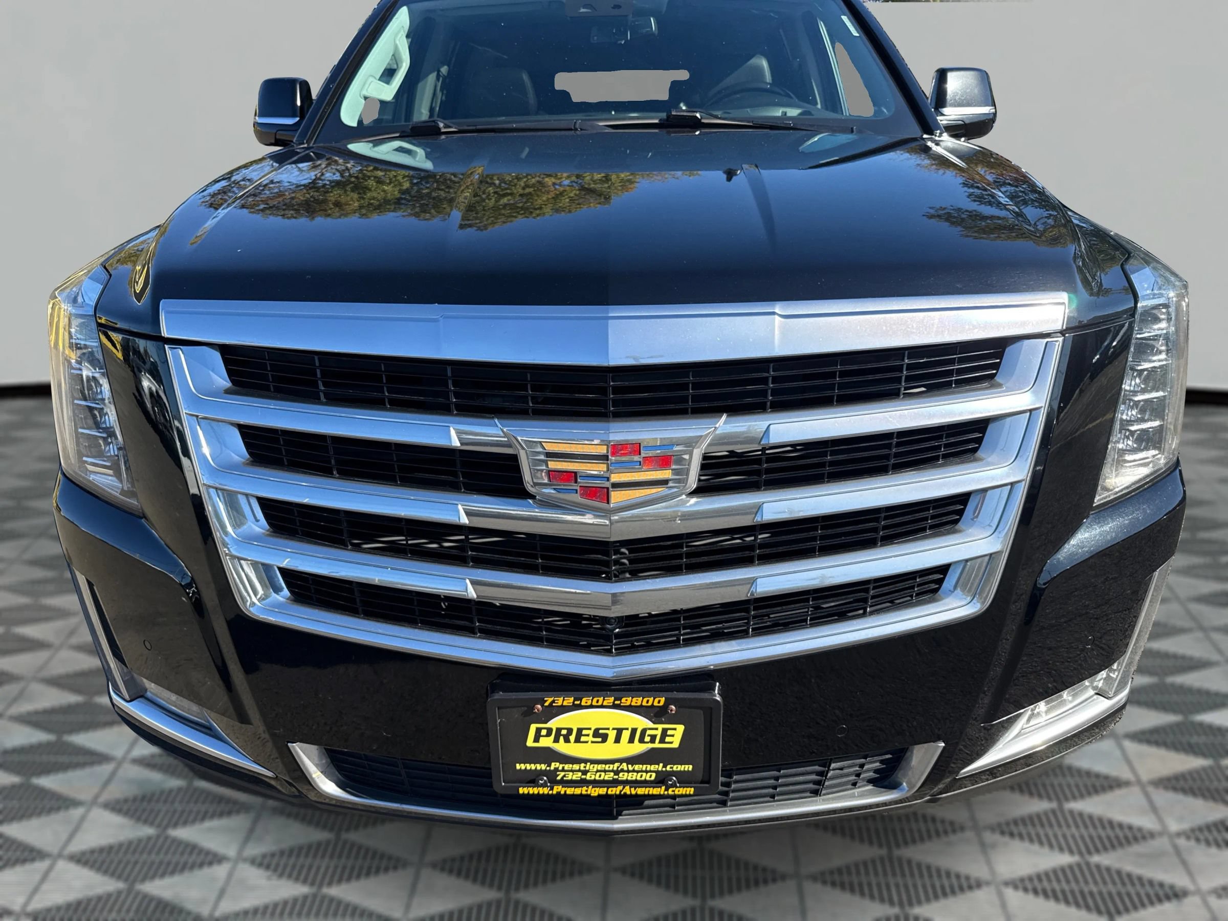 Used 2020 Cadillac Escalade ESV Luxury AWD/4WD image 21