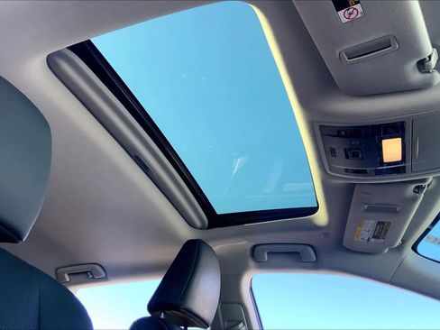 Used 2022 Lexus RX 350L Premium w/ Premium Package image 14