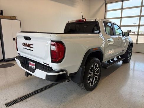 Used 2024 GMC Canyon AT4 w/ Canyon Safety Plus Package AWD/4WD image 9