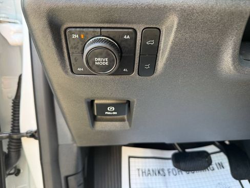 Used 2025 Ford Expedition Platinum AWD/4WD image 27
