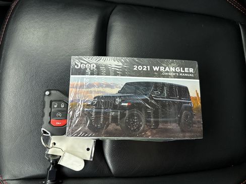 Used 2021 Jeep Wrangler Unlimited Rubicon image 20