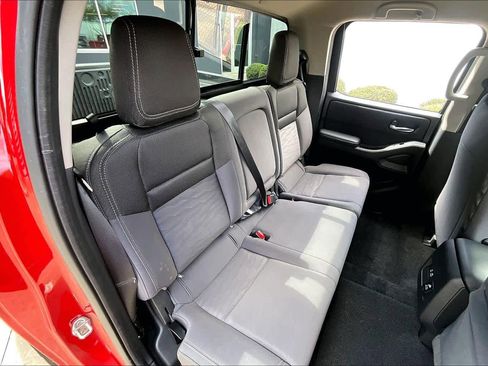 Certified 2023 Nissan Frontier SV w/ SV Convenience Package image 20