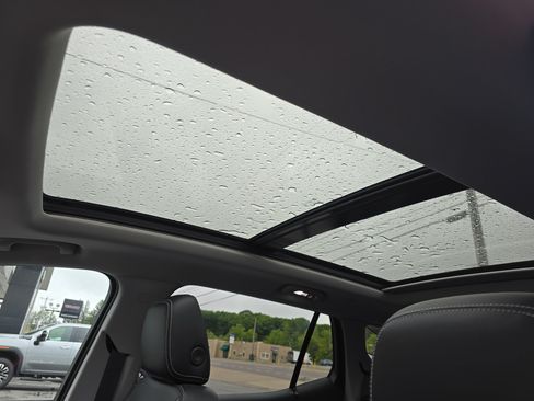 Used 2024 GMC Terrain SLT w/ Infotainment Package II AWD/4WD image 20