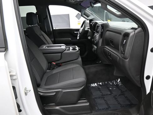 Used 2022 Chevrolet Silverado 1500 Custom w/ LPO, Blackout Package image 34