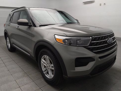Used 2020 Ford Explorer XLT w/ Class III Trailer Tow Package RWD image 13