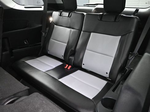 Used 2023 Ford Explorer XLT w/ Equipment Group 202A image 20