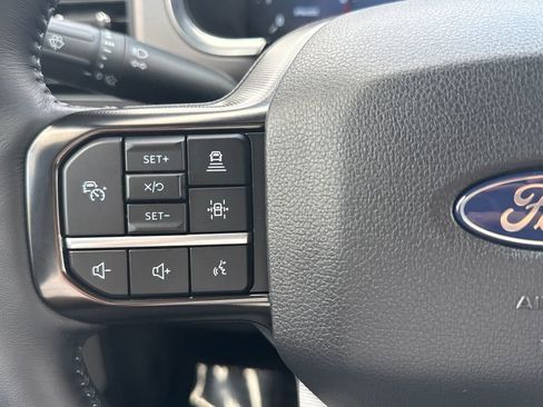 Used 2025 Ford F150 Platinum AWD/4WD image 15