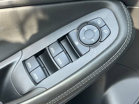 Certified 2023 Buick Encore GX Preferred w/ Cold Weather Comfort Package AWD/4WD image 17