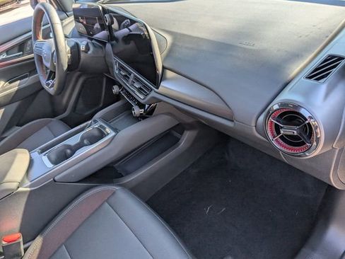 Used 2025 Chevrolet Equinox EV RS image 19