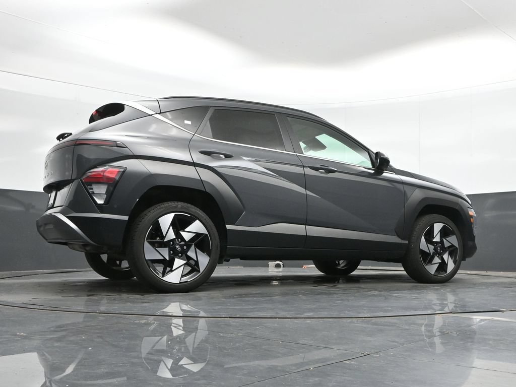 Certified 2025 Hyundai Kona Limited AWD/4WD image 39