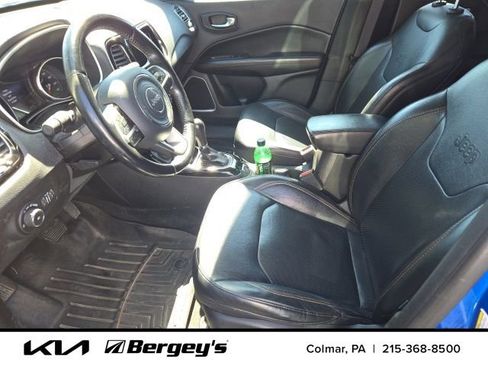 Used 2020 Jeep Compass Limited image 3