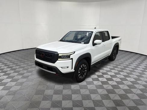 Used 2022 Nissan Frontier Pro-X RWD image 12