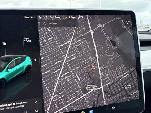 Used 2023 Tesla Model Y Performance image 18