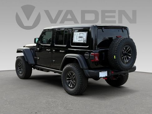 New 2026 Jeep Wrangler Unlimited Rubicon w/ Xtreme 35 Tire Package image 24