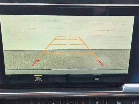 Used 2023 Chevrolet Silverado 1500 LT image 12