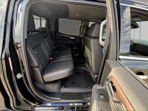 New 2026 GMC Sierra 1500 SLT w/ SLT Premium Plus Package AWD/4WD image 9