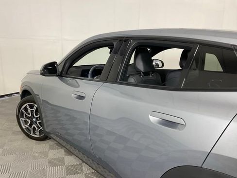 Used 2025 BMW X2 xDrive28i AWD/4WD image 36