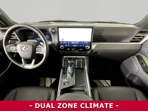 Used 2024 Lexus GX 550 AWD/4WD image 7
