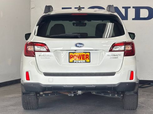 Used 2017 Subaru Outback 2.5i Limited AWD/4WD image 4