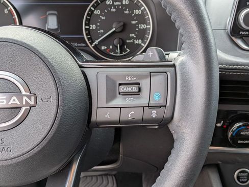 Used 2023 Nissan Rogue SV w/ SV Premium B Package image 22