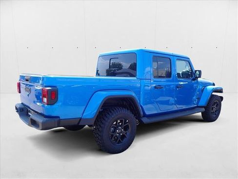 New 2025 Jeep Gladiator Sport image 4