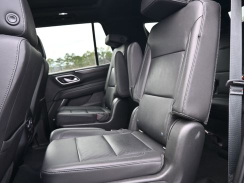 Used 2021 Chevrolet Tahoe LT w/ LT Signature Package image 30