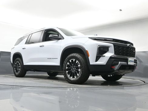 New 2026 Chevrolet Traverse Z71 w/ Driver Confidence Package image 26