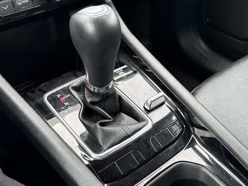 Used 2024 Jeep Compass Latitude w/ Altitude Special Edition image 24